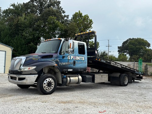2017 International 4300 S/A 20’ Roll Back Tow Truck Tilt Deck Cummins bidadoo